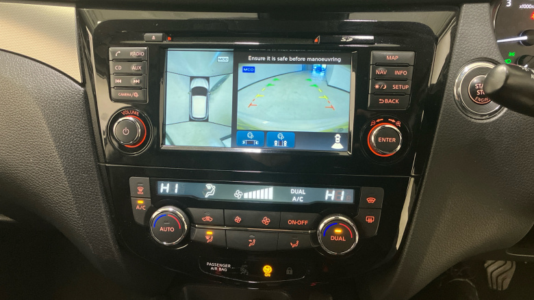 Nissan Qashqai 1.3 DiG-T Tekna 5dr Petrol Hatchback